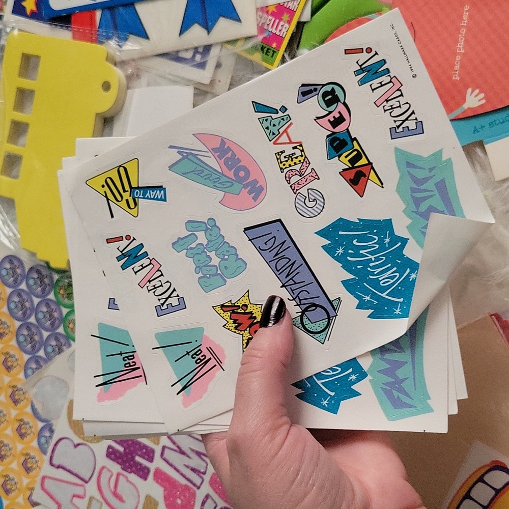 Sticker - Picture 14 of 17